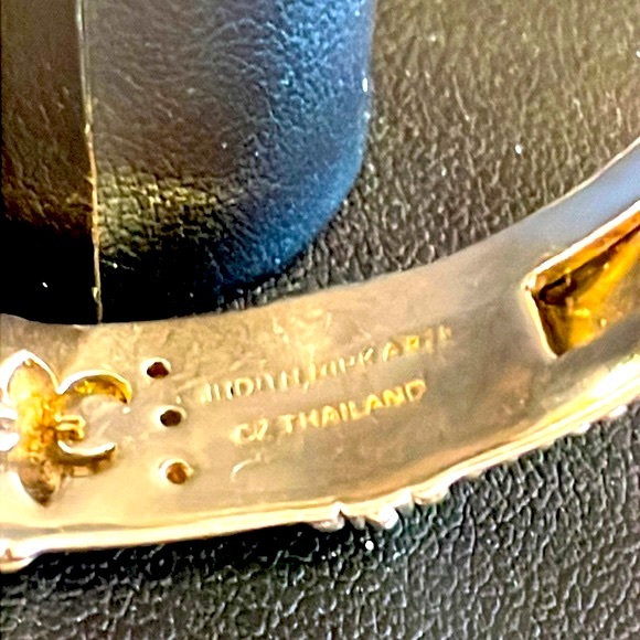 Judith Ripka Sterling Silver hinged cuff - Picture 9 of 13